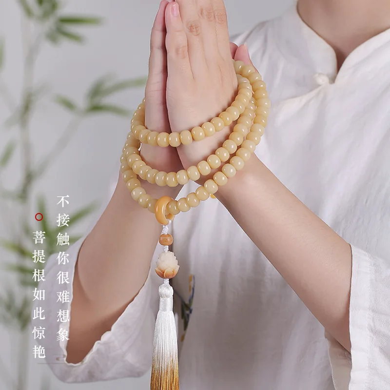 Tràng hạt bồ đề Bạch Ngọc 108 hạt – màu vàng ngà, tua trắng (TB07)