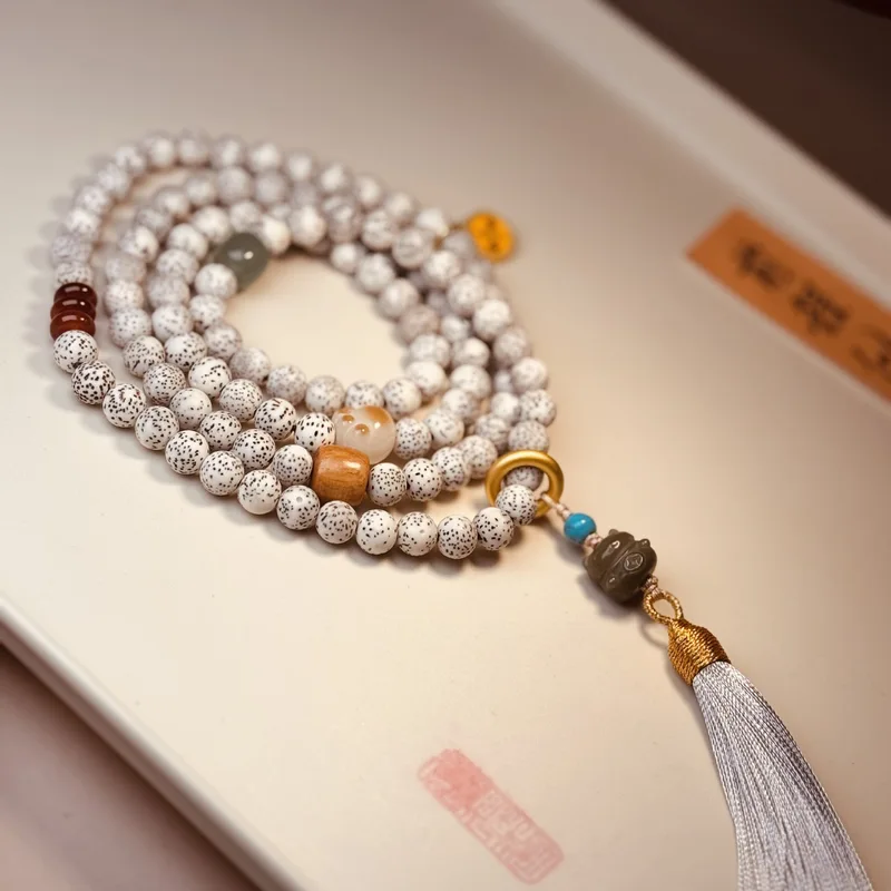 Tràng hạt bồ đề Tinh Nguyệt Hải Nam 108 hạt – phối tua (TT08) – ảnh 2