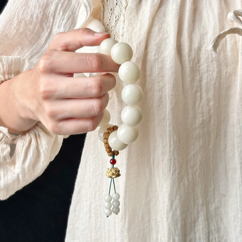 Vòng tay bồ đề Bạch Ngọc – mặt hoa sen (VB04) – ảnh 3